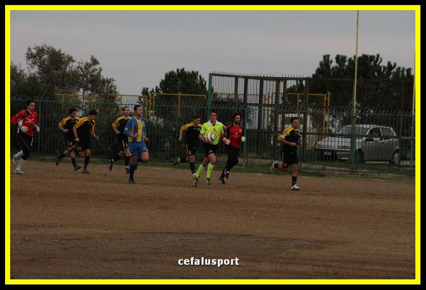 111210 Futura 046_tn.jpg